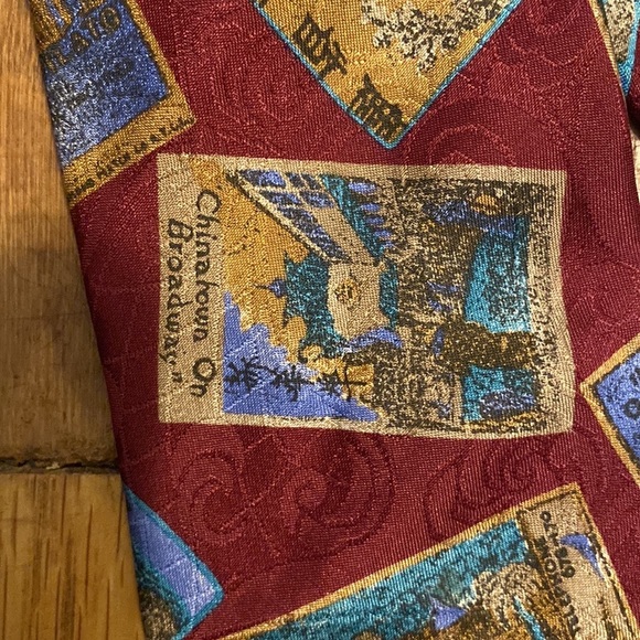 Geoffrey Beene tie 59” - Chinatown on Broadway   -bm - Picture 4 of 5